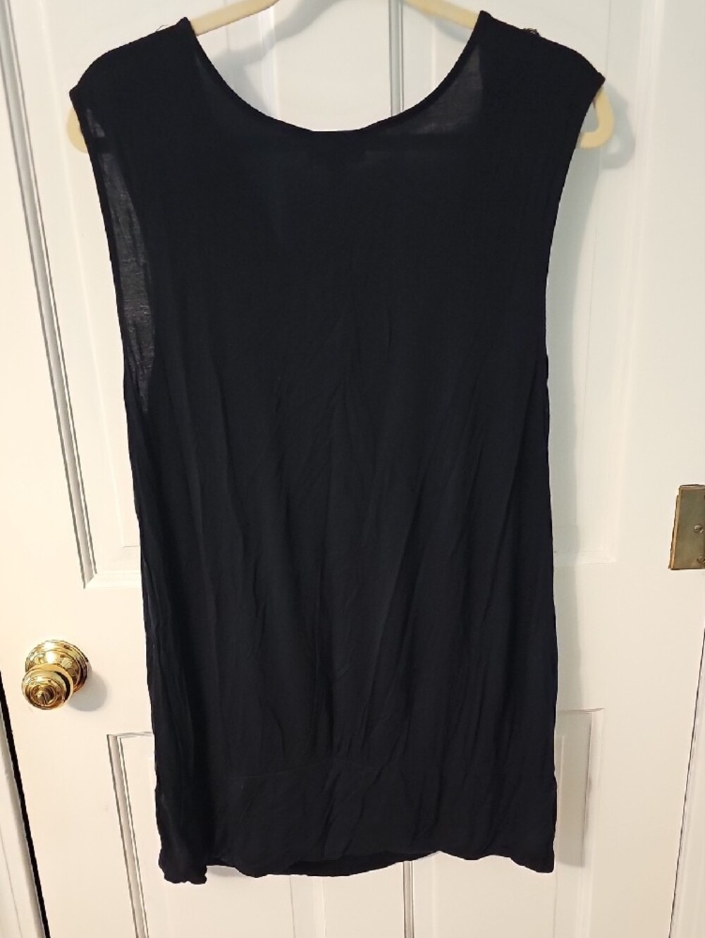 Sleveless Top - Picture 5 of 5